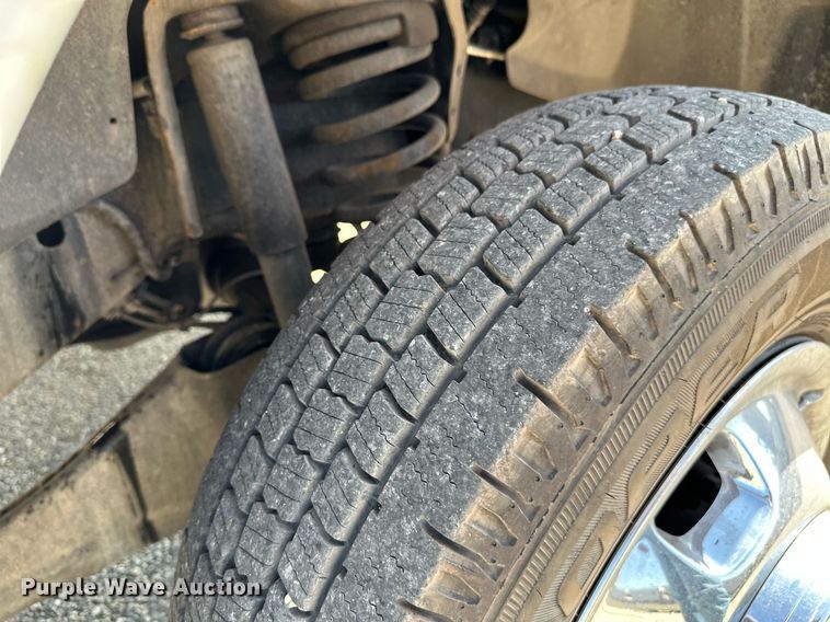 image for item NF9095 2017 Dodge Ram 3500  Crew Cab pickup truck