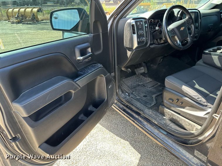 image for item NF9096 2015 Chevrolet Silverado 1500  Double Cab pickup truck