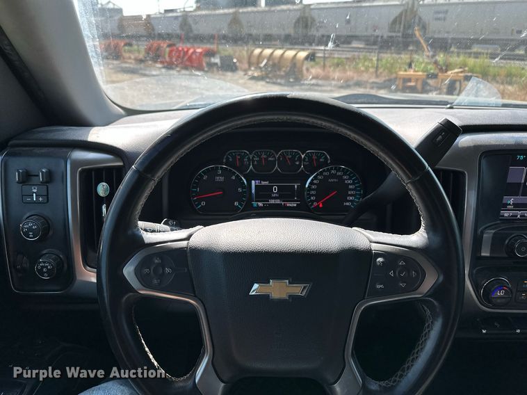 image for item NF9096 2015 Chevrolet Silverado 1500  Double Cab pickup truck