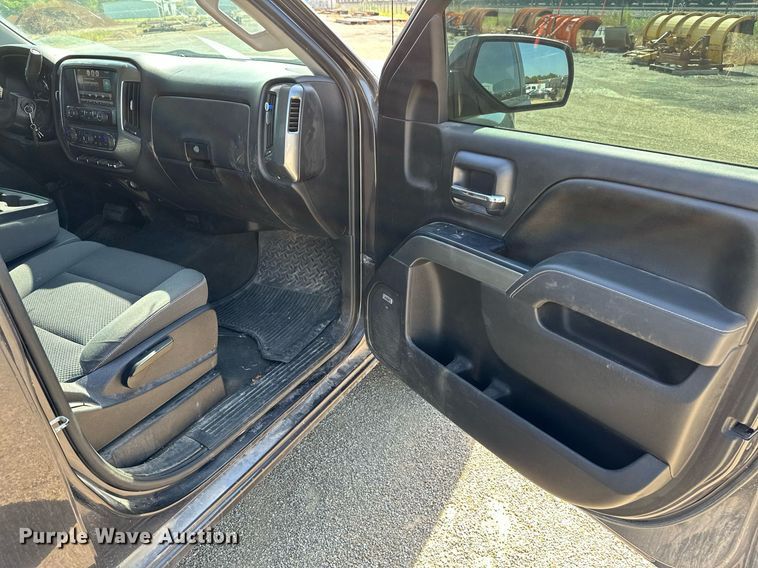 image for item NF9096 2015 Chevrolet Silverado 1500  Double Cab pickup truck