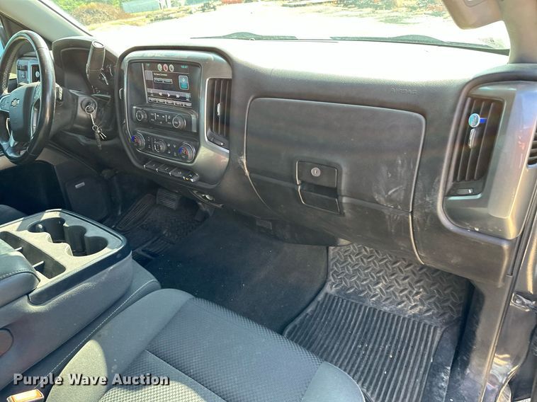 image for item NF9096 2015 Chevrolet Silverado 1500  Double Cab pickup truck