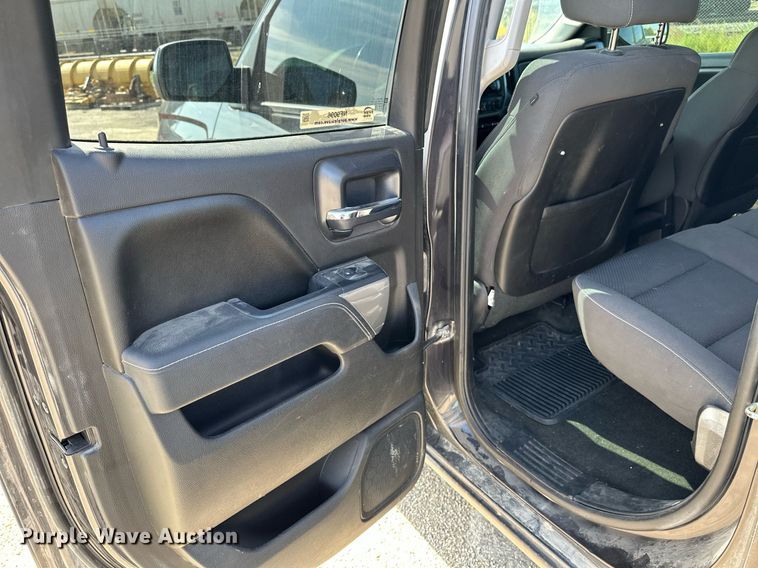 image for item NF9096 2015 Chevrolet Silverado 1500  Double Cab pickup truck