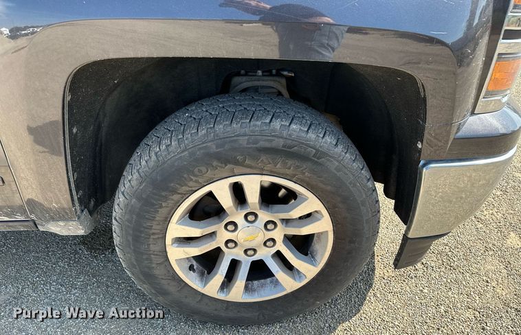 image for item NF9096 2015 Chevrolet Silverado 1500  Double Cab pickup truck