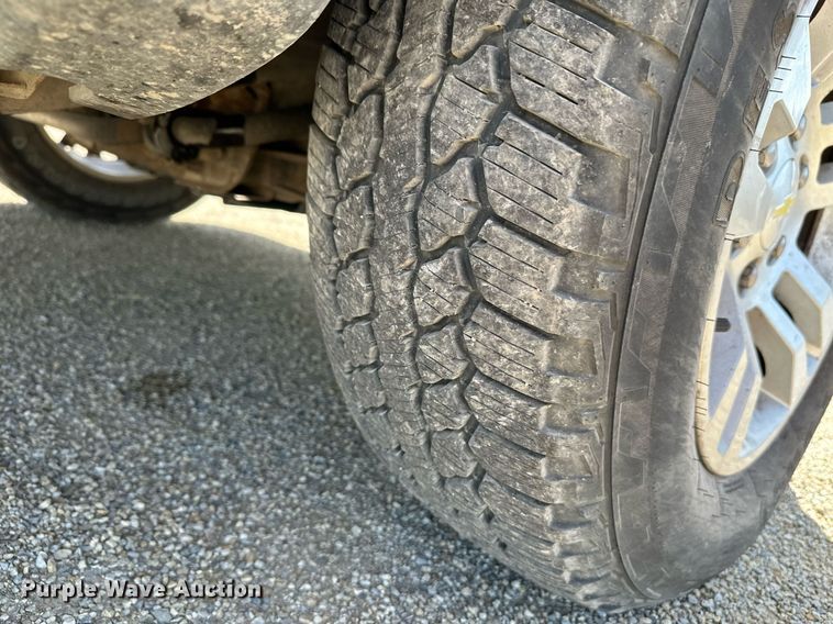 image for item NF9096 2015 Chevrolet Silverado 1500  Double Cab pickup truck