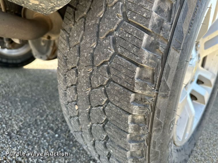 image for item NF9096 2015 Chevrolet Silverado 1500  Double Cab pickup truck