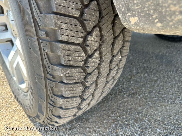 image for item NF9096 2015 Chevrolet Silverado 1500  Double Cab pickup truck