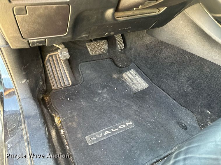 image for item NF9098 2015 Toyota Avalon