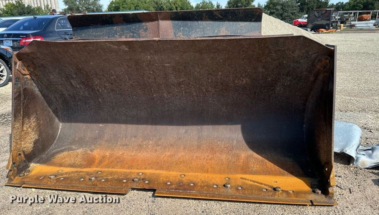 image for item NF9099 Caterpillar  wheel loader bucket