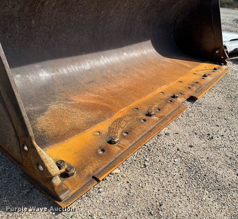 image for item NF9099 Caterpillar  wheel loader bucket