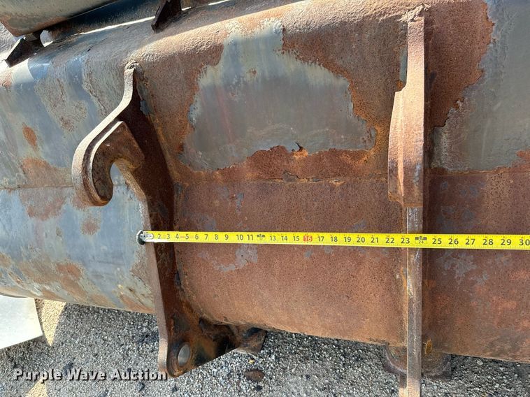 image for item NF9099 Caterpillar  wheel loader bucket