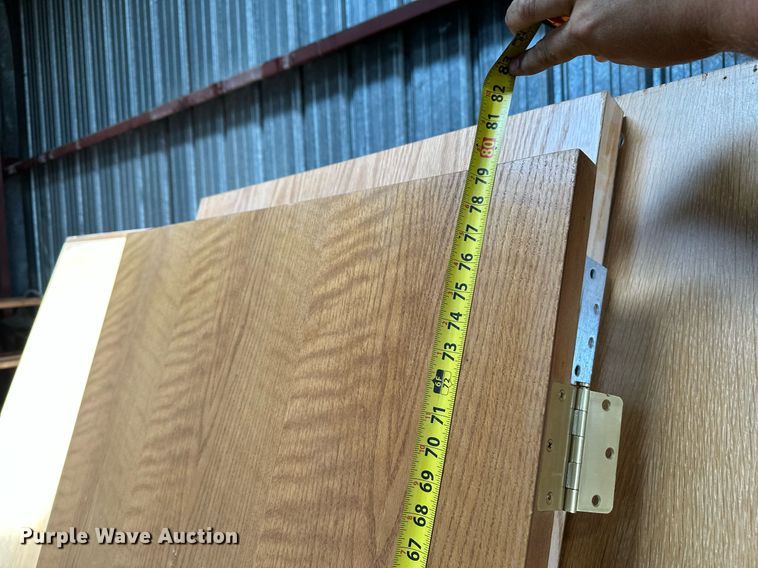 image for item NF9106 Approximately 61 doors