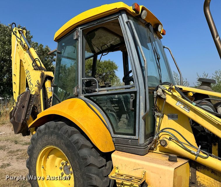 image for item NF9142 2001 New Holland LB90  backhoe