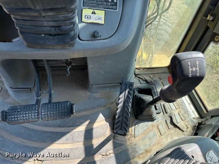 image for item NF9142 2001 New Holland LB90  backhoe