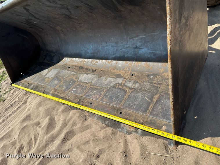 image for item NF9142 2001 New Holland LB90  backhoe