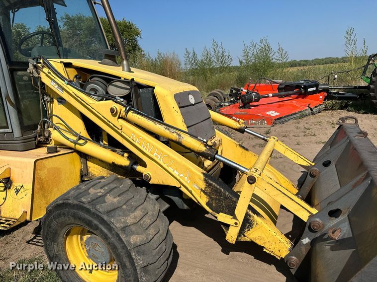image for item NF9142 2001 New Holland LB90  backhoe