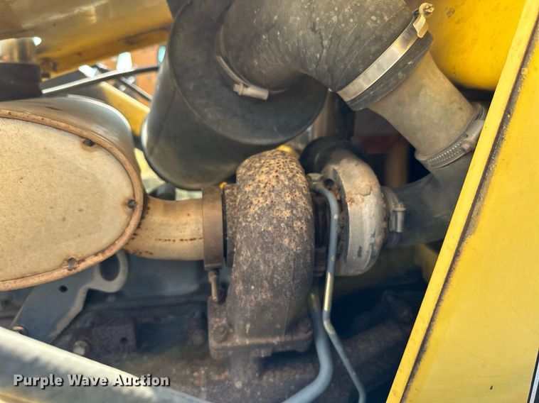 image for item NF9142 2001 New Holland LB90  backhoe