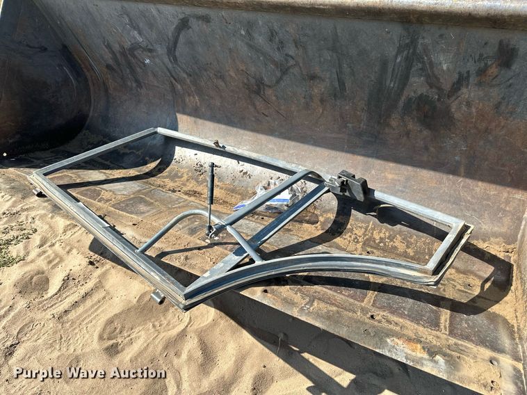 image for item NF9142 2001 New Holland LB90  backhoe