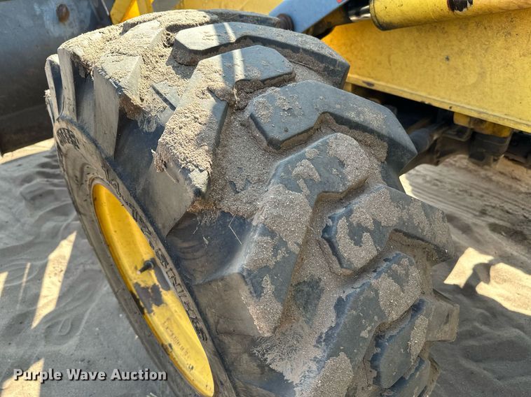 image for item NF9142 2001 New Holland LB90  backhoe