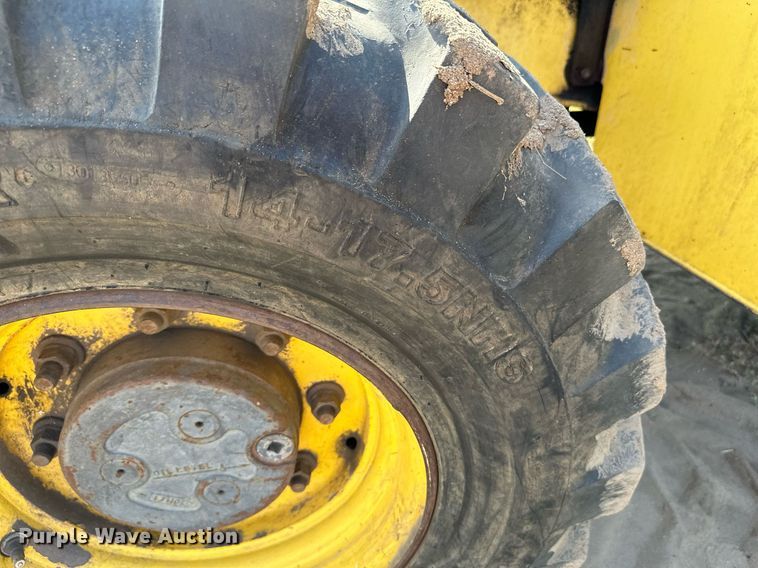 image for item NF9142 2001 New Holland LB90  backhoe