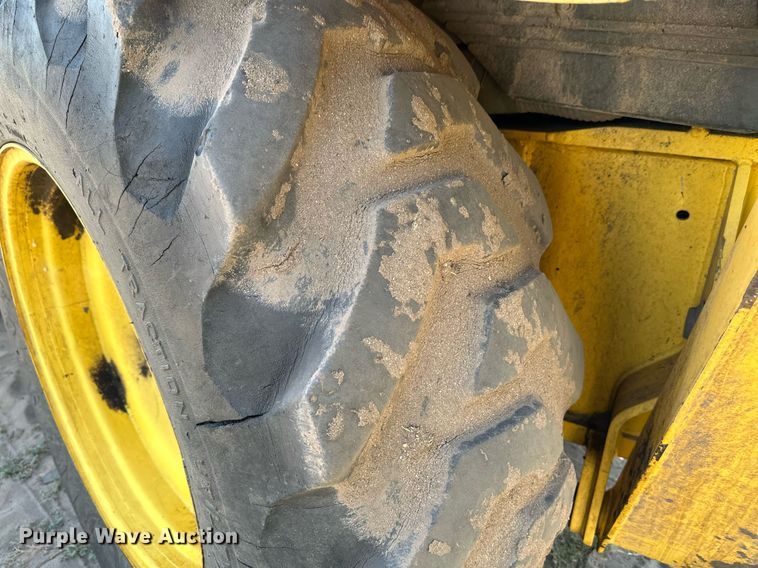 image for item NF9142 2001 New Holland LB90  backhoe