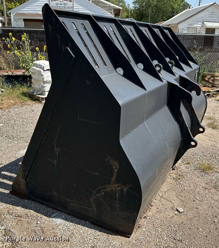 image for item NF9156 Caterpillar  wheel loader bucket