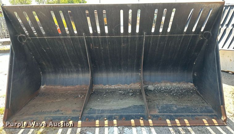 image for item NF9156 Caterpillar  wheel loader bucket