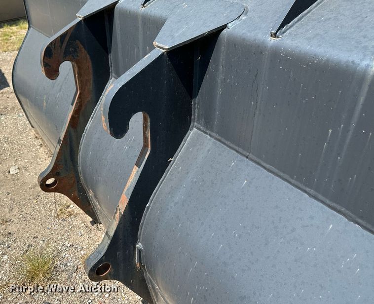 image for item NF9156 Caterpillar  wheel loader bucket