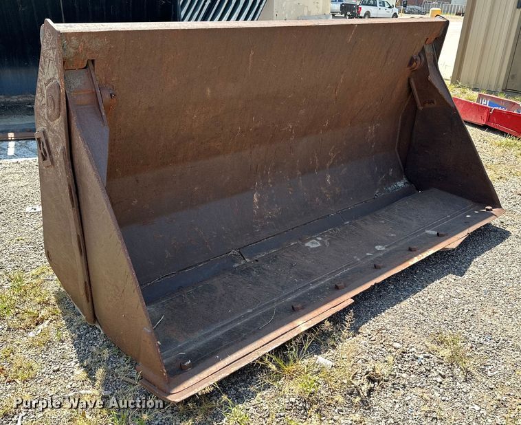 image for item NF9157 Balderson 3IT2Y0  four-in-one wheel loader bucket