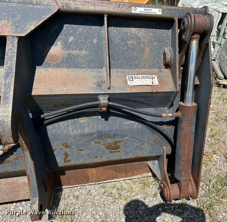 image for item NF9157 Balderson 3IT2Y0  four-in-one wheel loader bucket