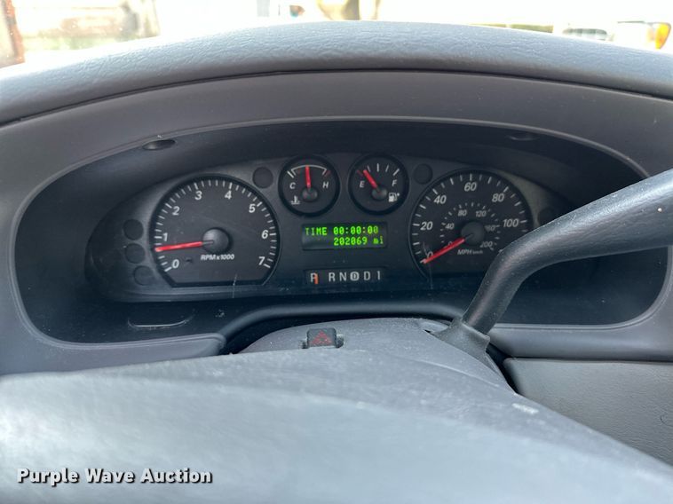 image for item NF9190 2006 Ford Taurus SE