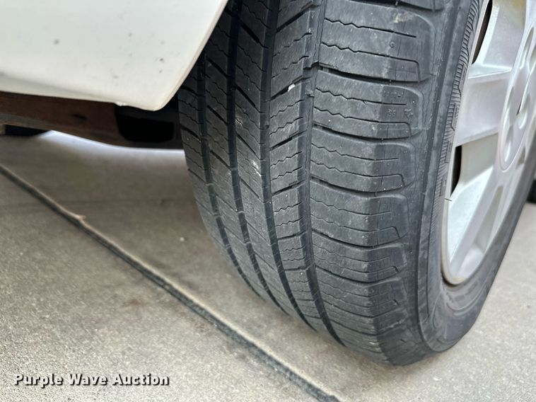 image for item NF9190 2006 Ford Taurus SE