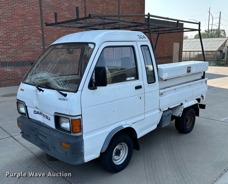 image for item NF9192 1993 Daihatsu Hijet S80LP-JTRK  mini truck