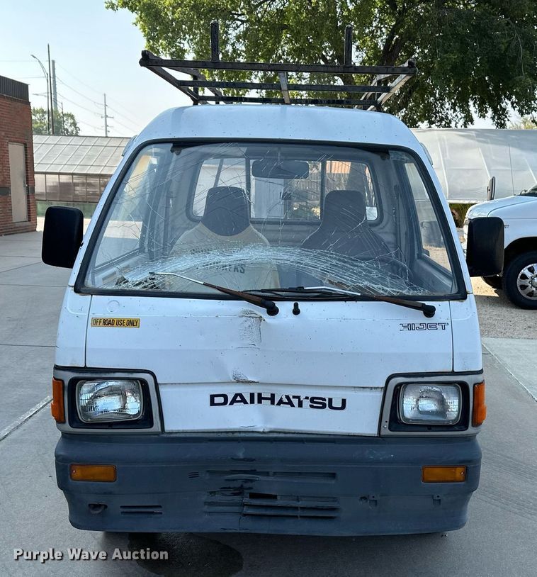image for item NF9192 1993 Daihatsu Hijet S80LP-JTRK  mini truck