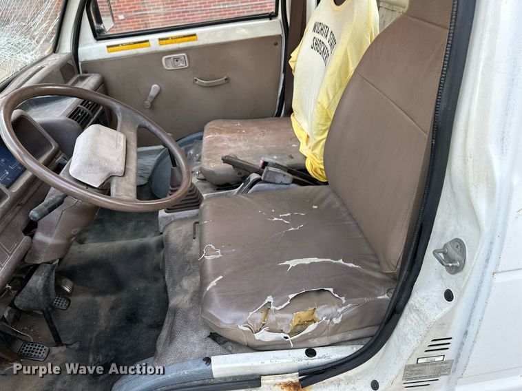 image for item NF9192 1993 Daihatsu Hijet S80LP-JTRK  mini truck