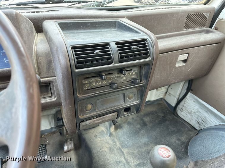 image for item NF9192 1993 Daihatsu Hijet S80LP-JTRK  mini truck