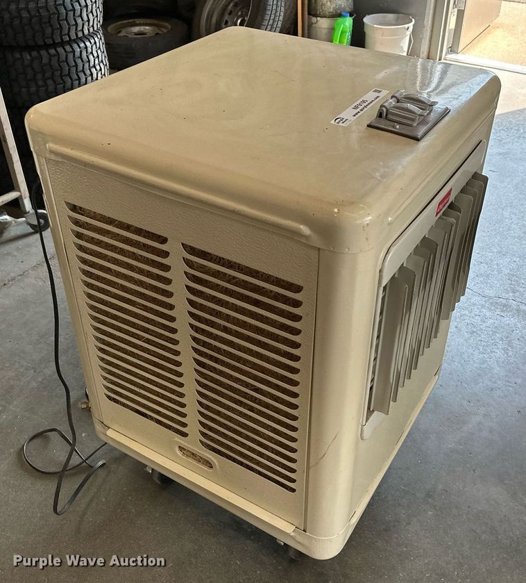 image for item NF9195 2019 Dayton 6RJZ4  evaporative cooler