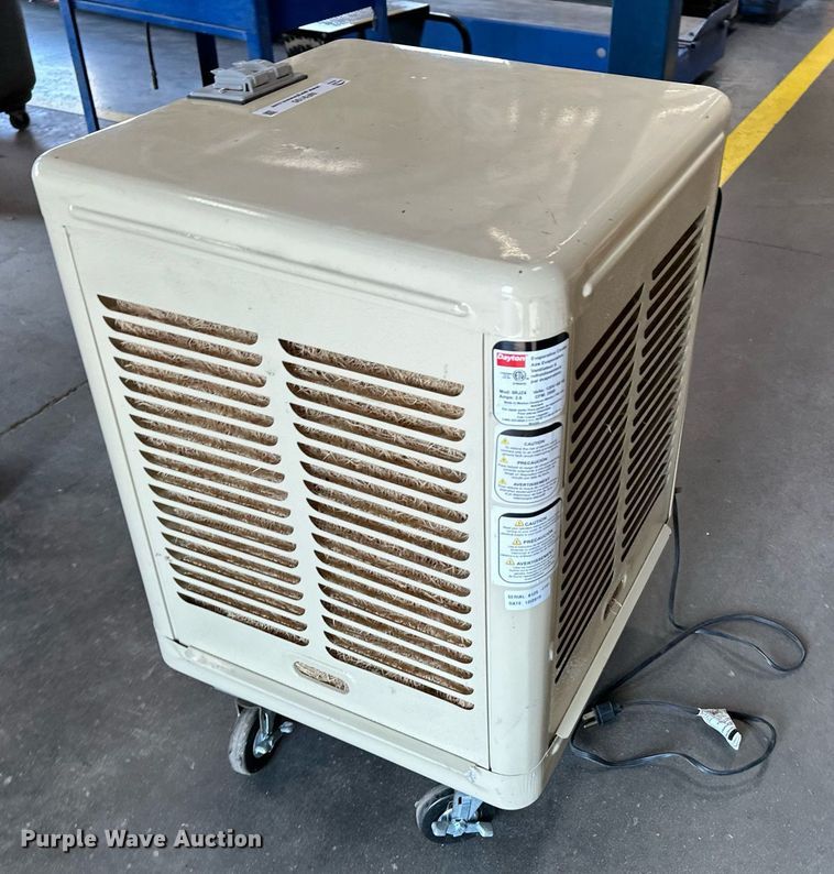 image for item NF9195 2019 Dayton 6RJZ4  evaporative cooler