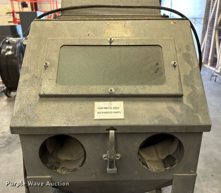 image for item NF9208 Econoline  sand blast cabinet