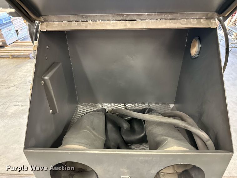 image for item NF9208 Econoline  sand blast cabinet