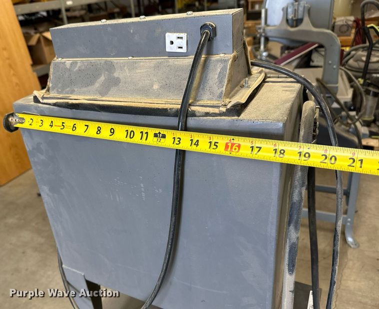 image for item NF9208 Econoline  sand blast cabinet