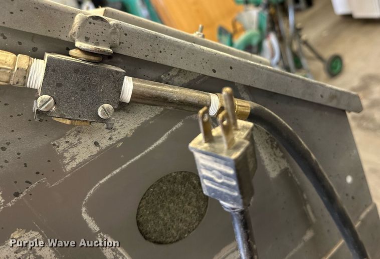 image for item NF9208 Econoline  sand blast cabinet