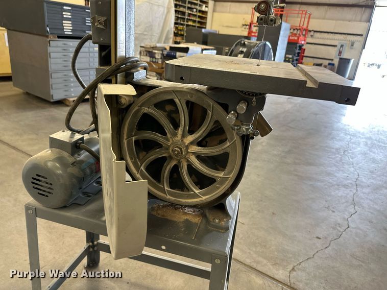 image for item NF9209 Delta 14  band saw