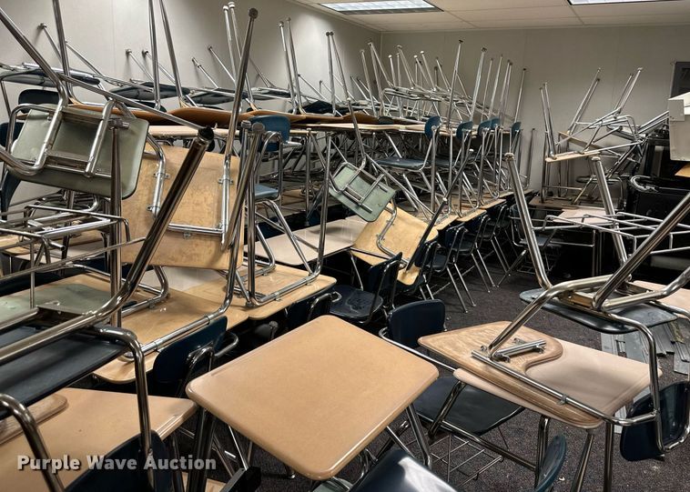 image for item NL9040 Desks