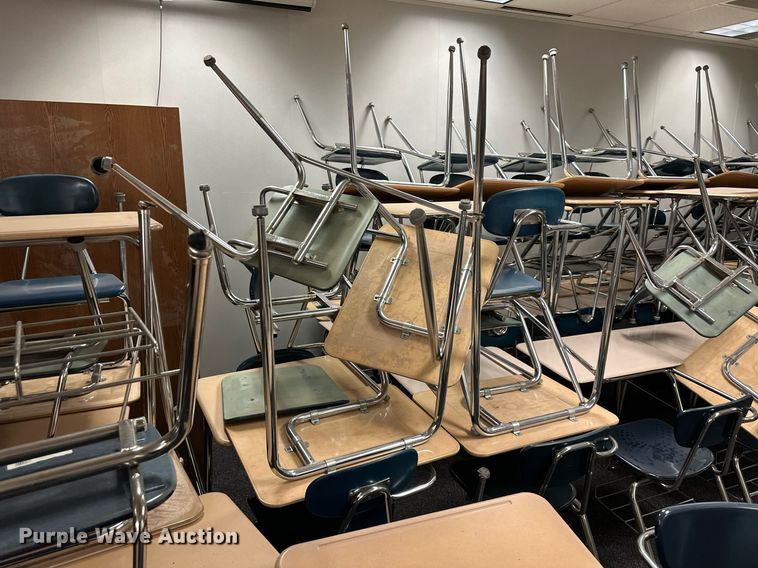 image for item NL9040 Desks