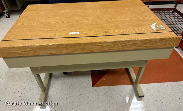 image for item NL9042 Approximately 30 computer desks