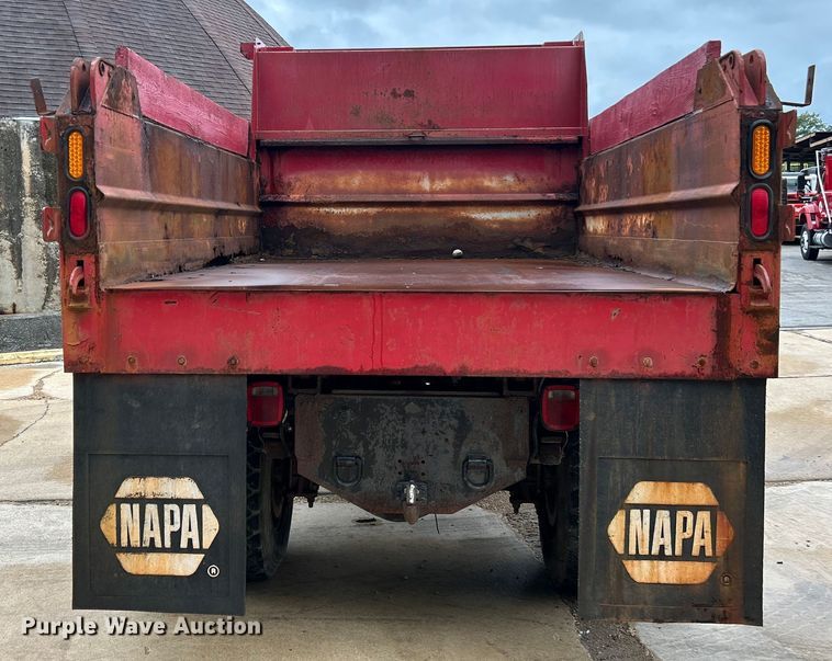 image for item NL9400 2009 GMC C7500  dump truck