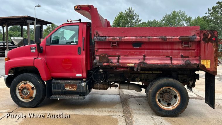 image for item NL9400 2009 GMC C7500  dump truck