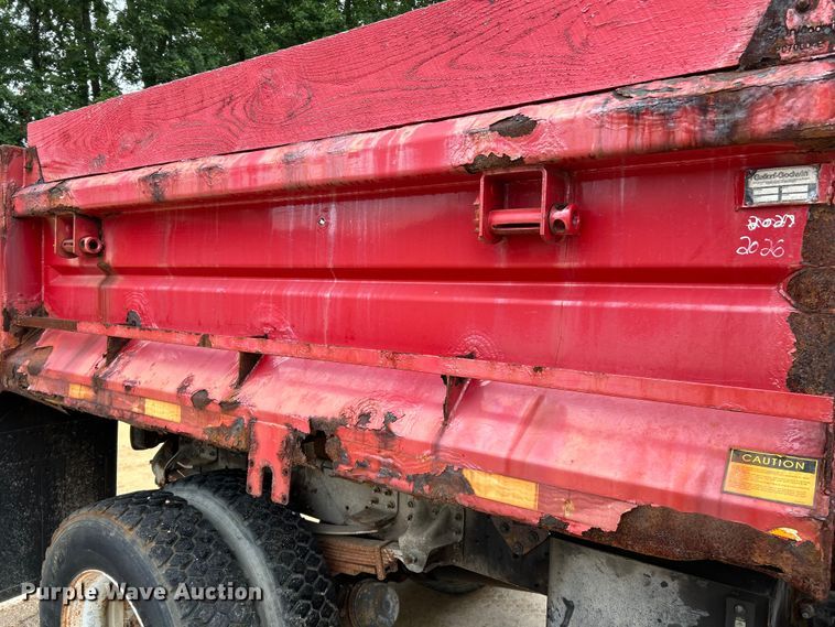 image for item NL9400 2009 GMC C7500  dump truck