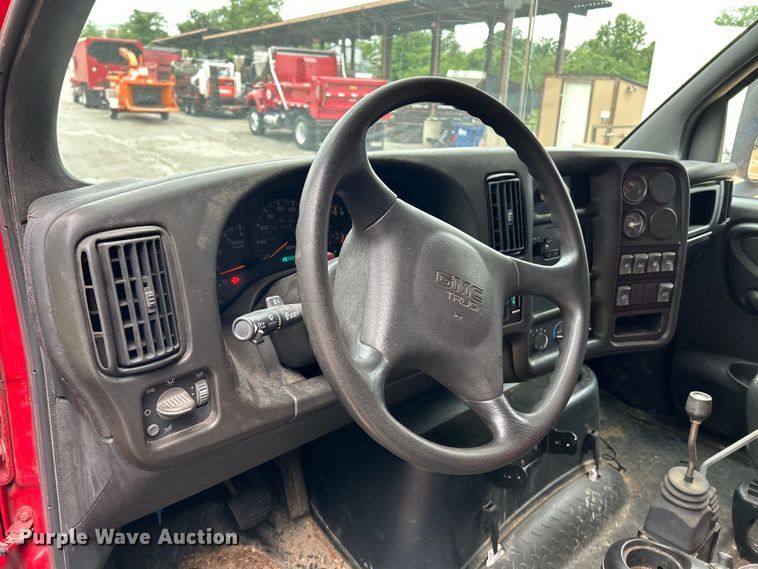 image for item NL9400 2009 GMC C7500  dump truck