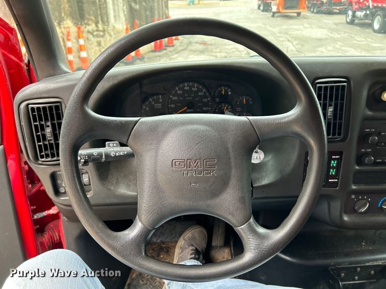 image for item NL9400 2009 GMC C7500  dump truck